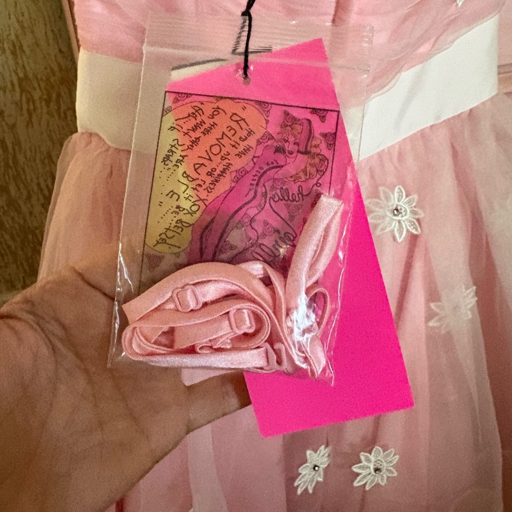 Betsey Johnson Pink Dress with White Waistband and Floral Appliqués - Picture 4 of 5